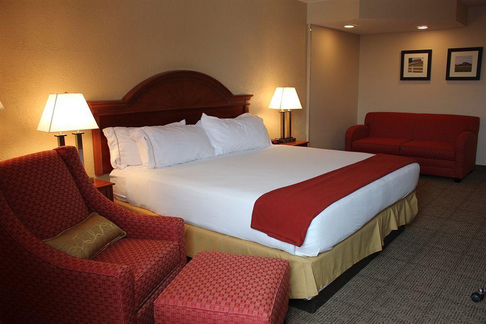 Fairfield By Marriott Inn & Suites Madison South Экстерьер фото