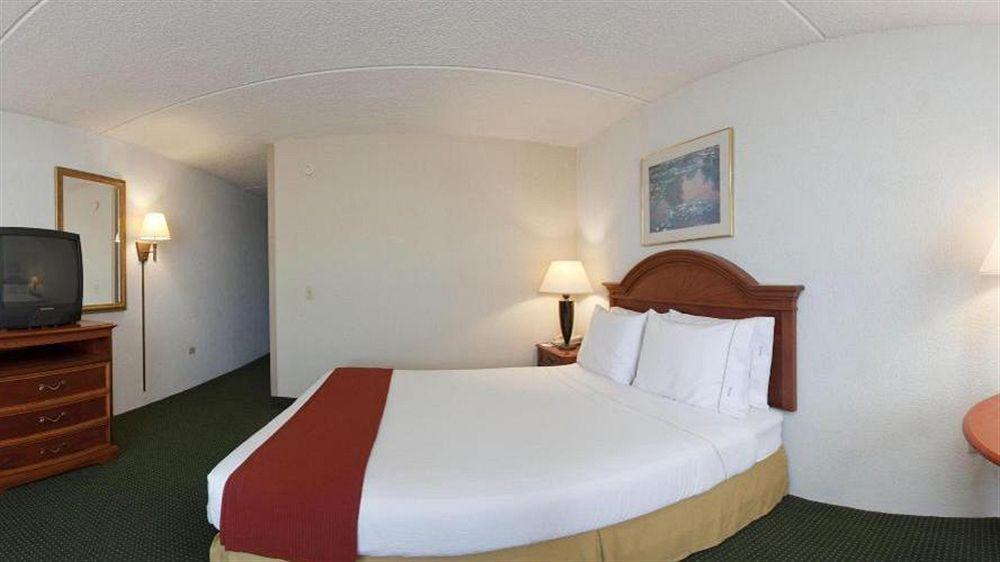 Fairfield By Marriott Inn & Suites Madison South Экстерьер фото